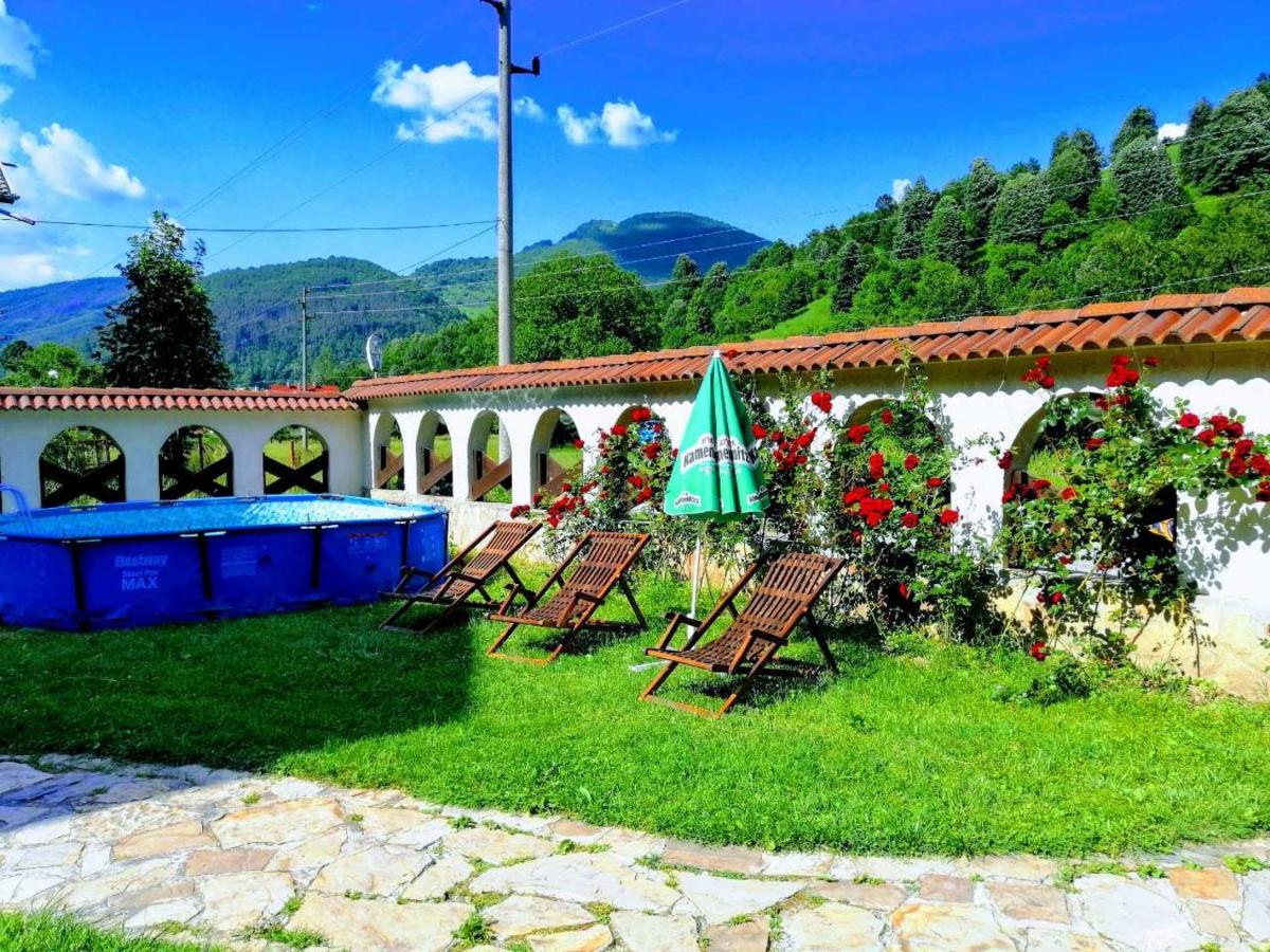Family Hotel Virgin Ribarica Exterior foto