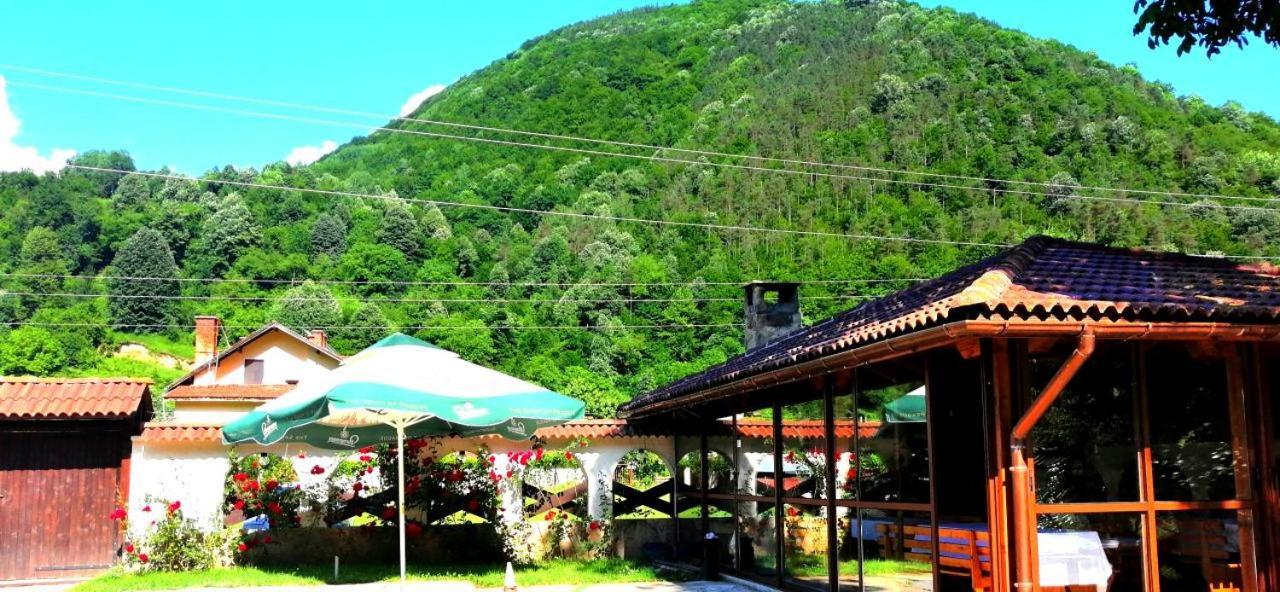Family Hotel Virgin Ribarica Exterior foto